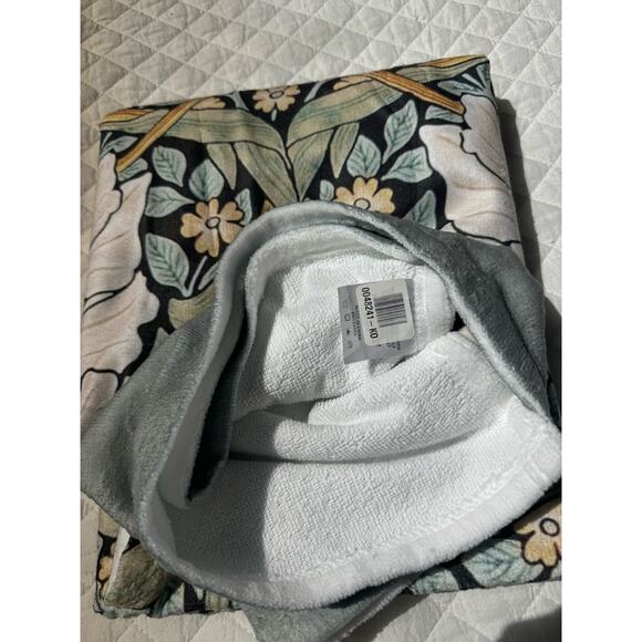 William Morris Pimpernel Bath Towels Set of 2 by Society 6 - Picture 5 of 8